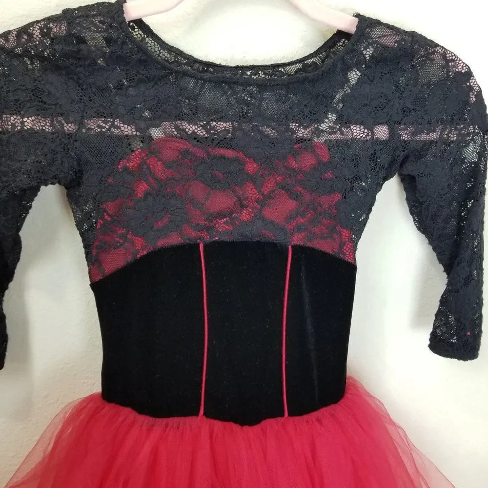 💃Girls Red & Black Lace, Velvet and Tulle Dance Costume Size CME💃